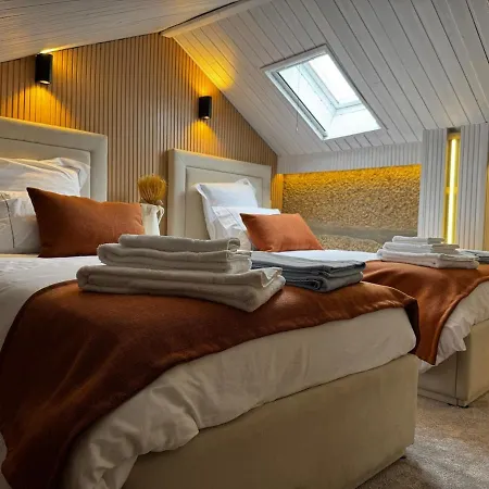 Holiday home Casa De Rompecias